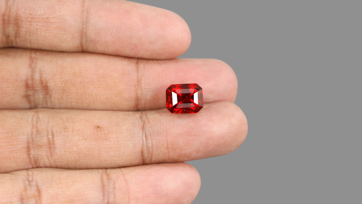 Sri-Lankan Hessonite (Gomed) 7.52 Carats / 8.26 Ratti