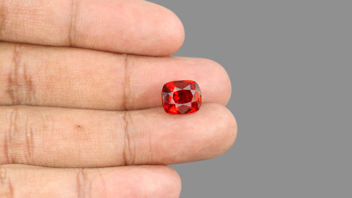 Sri-Lankan Hessonite (Gomed) 7.31 Carats / 8.03 Ratti