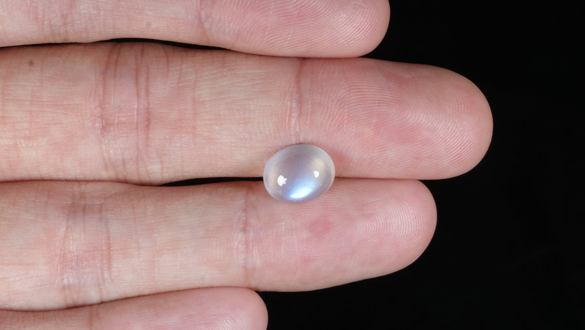 Natural Moon Stone 3.18 Carats / 3.49 Ratti