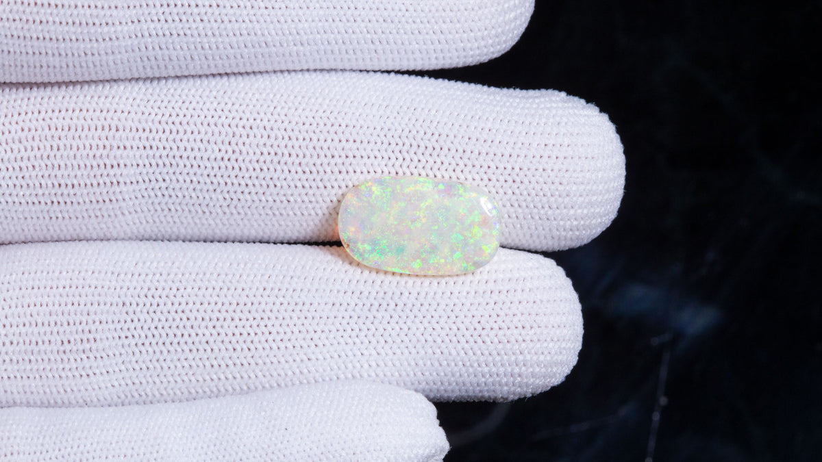 White Opal With Fire 5.74 Carats / 6.31 Ratti