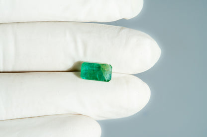 Zambian Emerald (Panna) 3.23 Carats / 3.55 Ratti