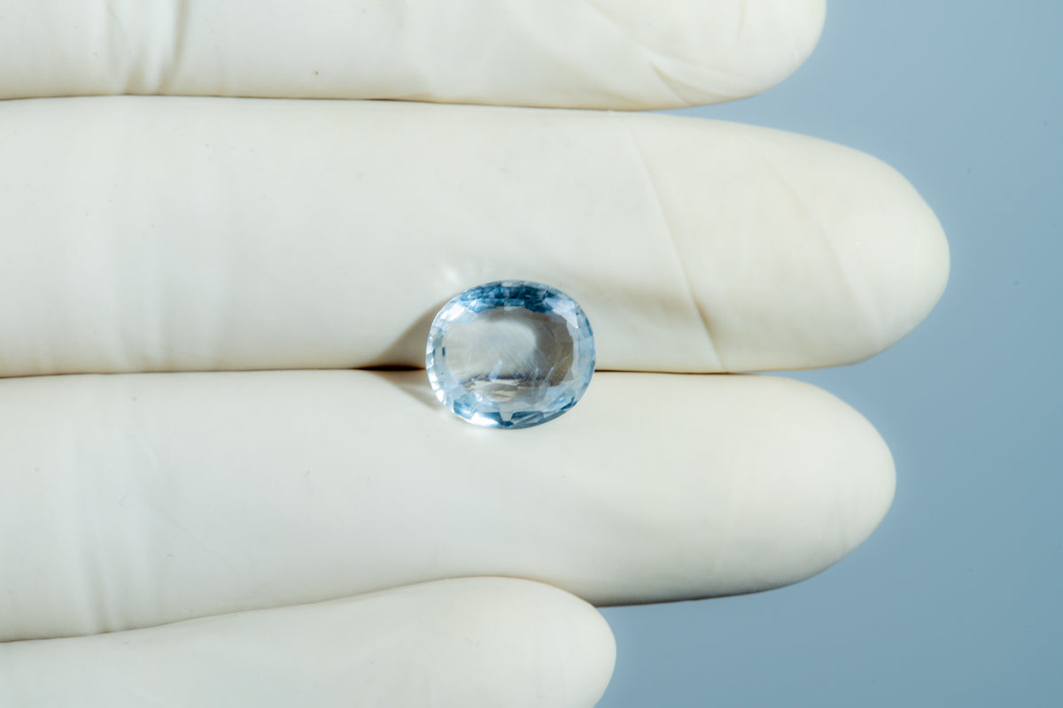 Natural Blue Sapphire 4.76 Carats / 5.23 Ratti