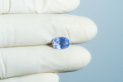 Natural Blue Sapphire 3.70 Carats / 4.07 Ratti