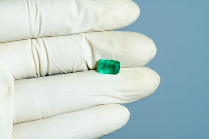 Minor Oil Zambian Emerald 2.17 Carats / 2.38 Ratti
