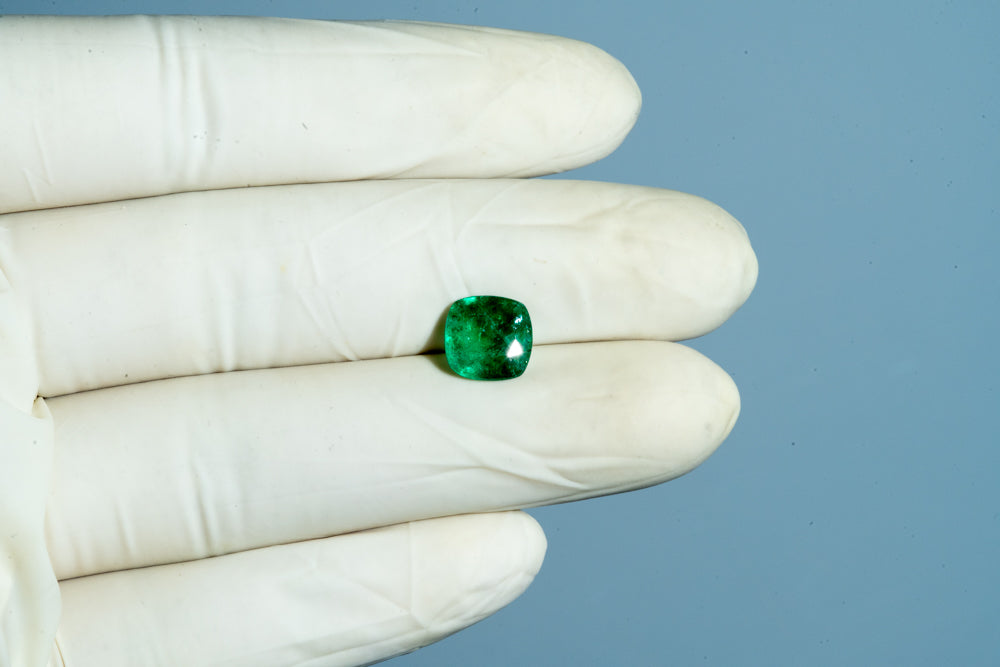 Zambian Emerald (Panna) 2.32 Carats / 2.55 Ratti