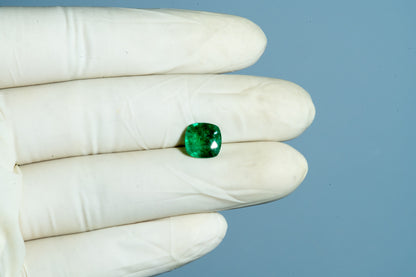 Zambian Emerald (Panna) 2.32 Carats / 2.55 Ratti