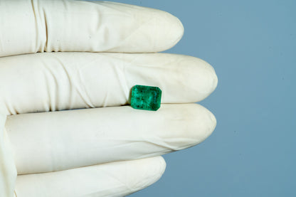 Zambian Emerald (Panna) 2.69 Carats / 2.96 Ratti