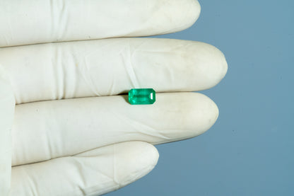 Zambian Emerald (Panna) 1.30 Carats / 1.43 Ratti