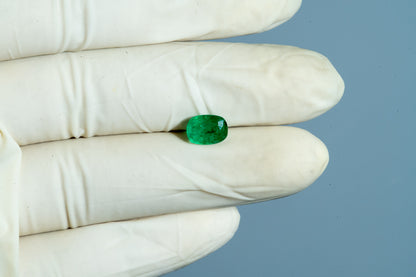 Zambian Emerald (Panna) 1.80 Carats / 1.98 Ratti