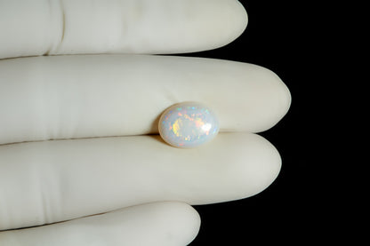 White Opal With Fire 3.79 Carats / 4.16 Ratti