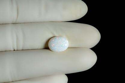 White Opal With Fire 4.15 Carats / 4.56 Ratti