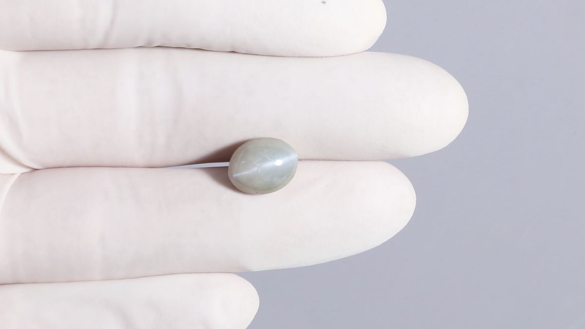 Natural Cat'S Eye (Lehsuniya) 6.62 Carats / 7.27 Ratti
