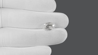Natural Zircon 6.77 Carats / 7.44 Ratti