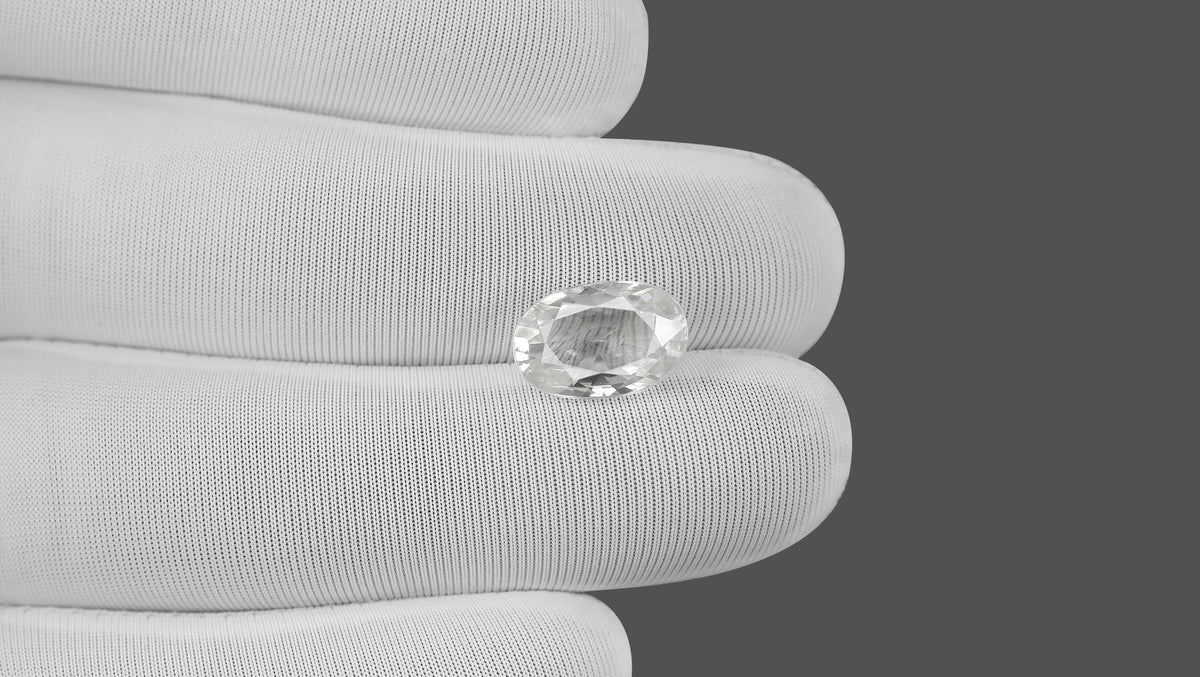 Natural Zircon 8.14 Carats / 8.95 Ratti