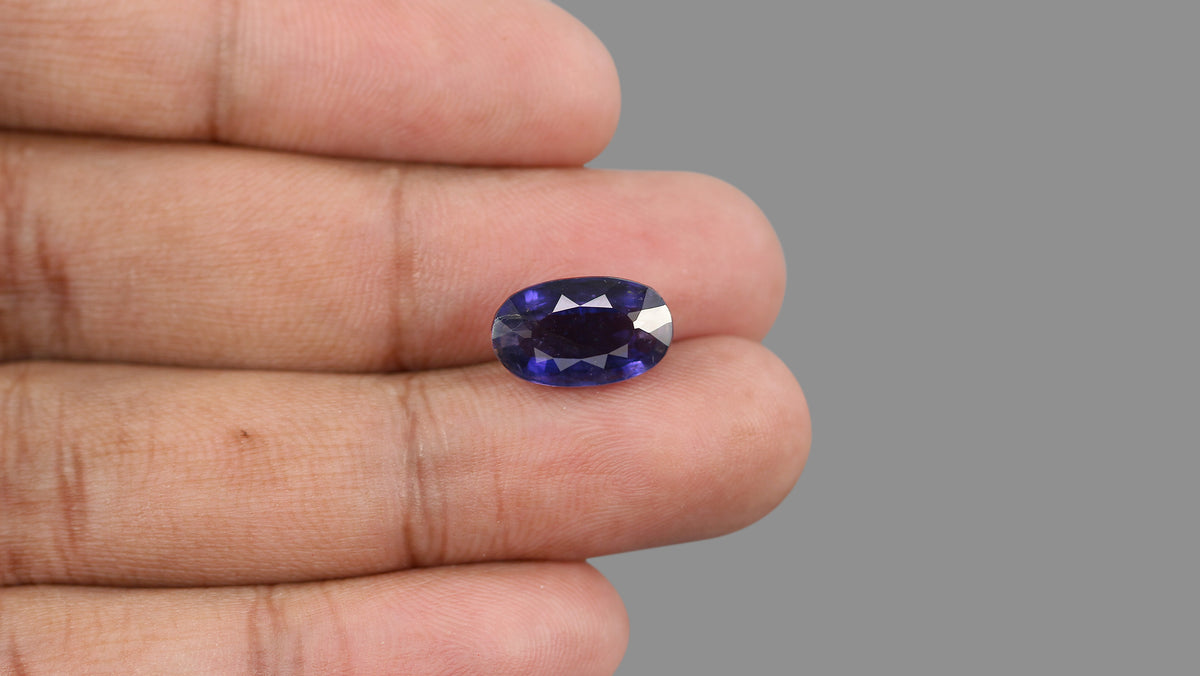 Natural Iolite(Neeli) 5.49 Carats / 16.1Ratti / 6.1 Ratti