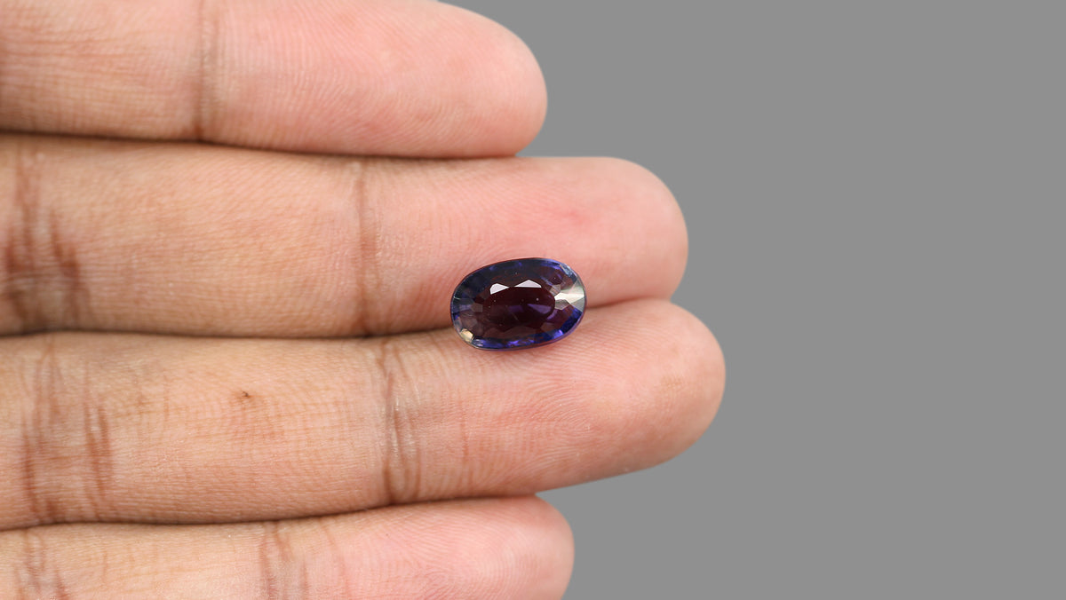 Natural Iolite(Neeli) 4.98 Carats / 5.53 Ratti