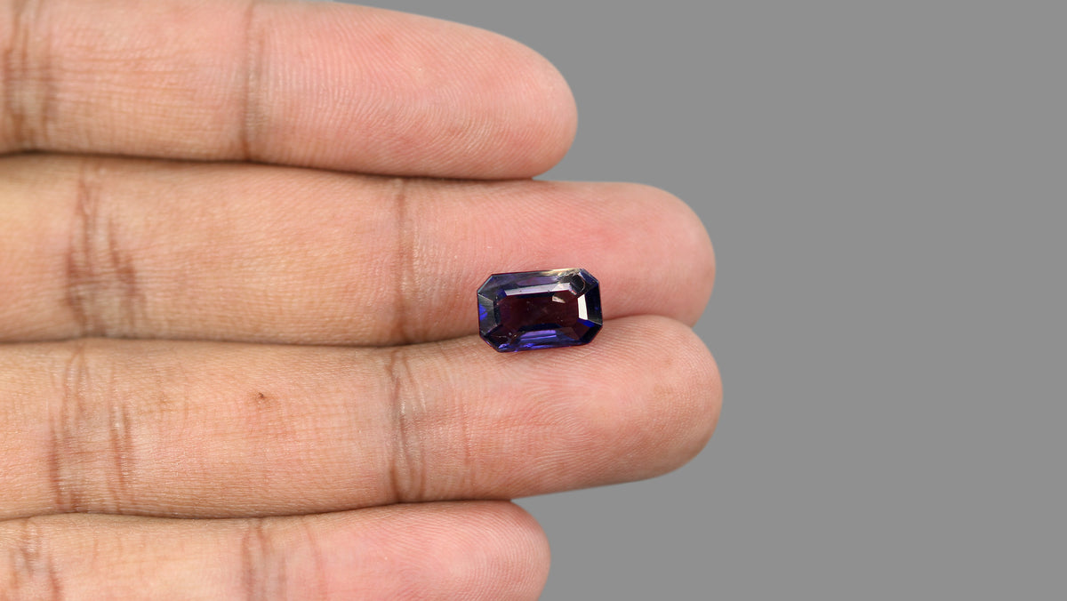 Natural Iolite(Neeli) 4.50 Carats / 5 Ratti