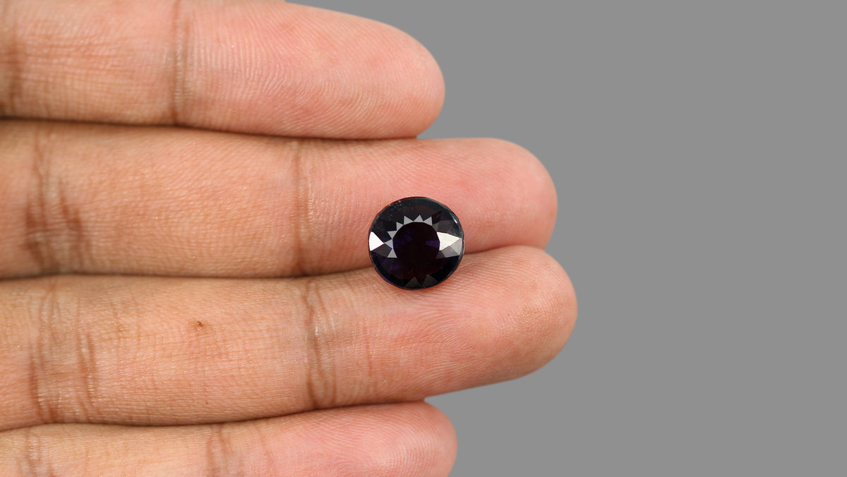 Natural Iolite(Neeli) 5.55 Carats / 6.1 Ratti