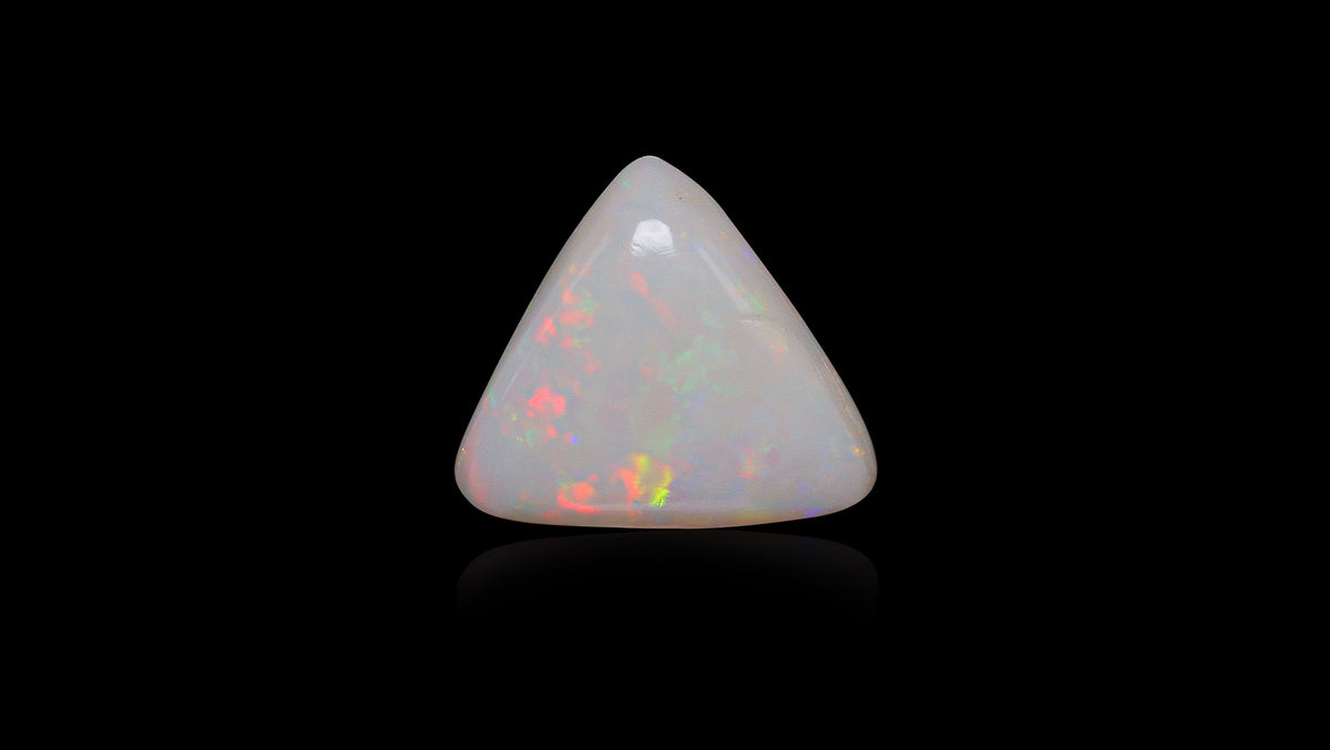 White Opal With Fire 4.88 Carats / 5.36 Ratti