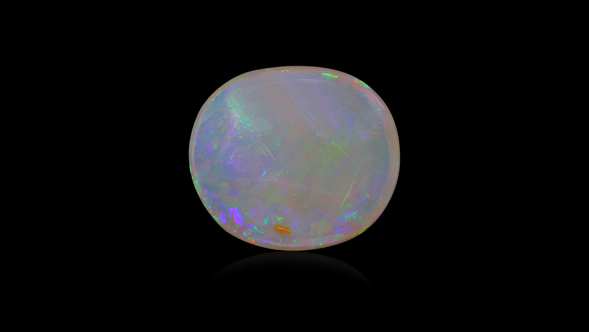 White Opal With Fire 4.61 Carats / 5.07 Ratti