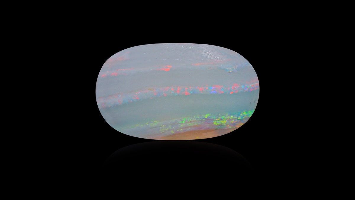 White Opal With Fire 7.38 Carats / 8.11 Ratti