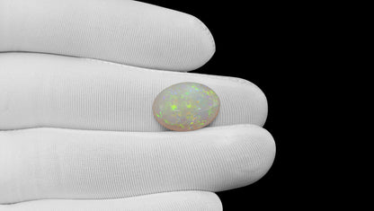 White Opal With Fire 8.35 Carats / 9.18 Ratti