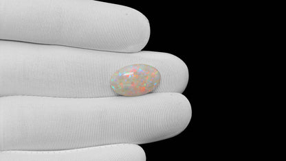 White Opal With Fire 5.29 Carats / 5.81 Ratti