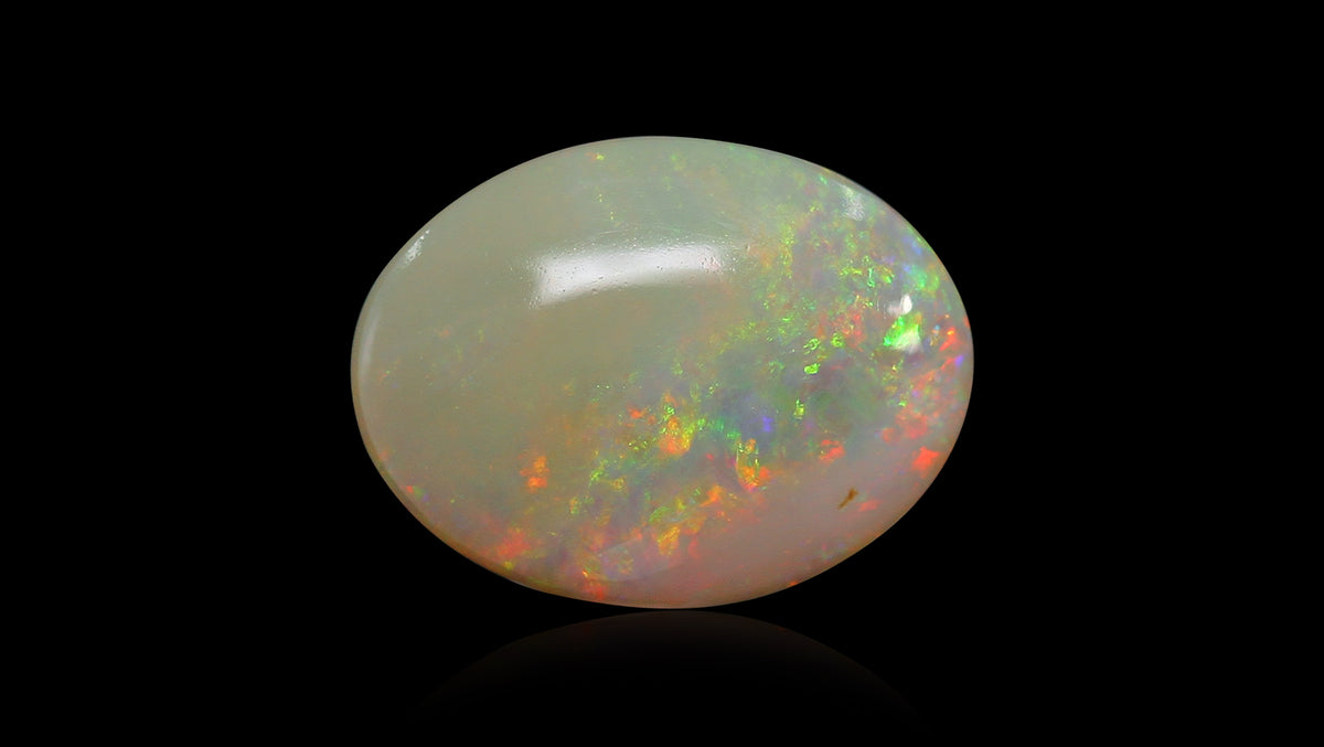 White Opal With Fire 4.46 Carats / 4.9 Ratti