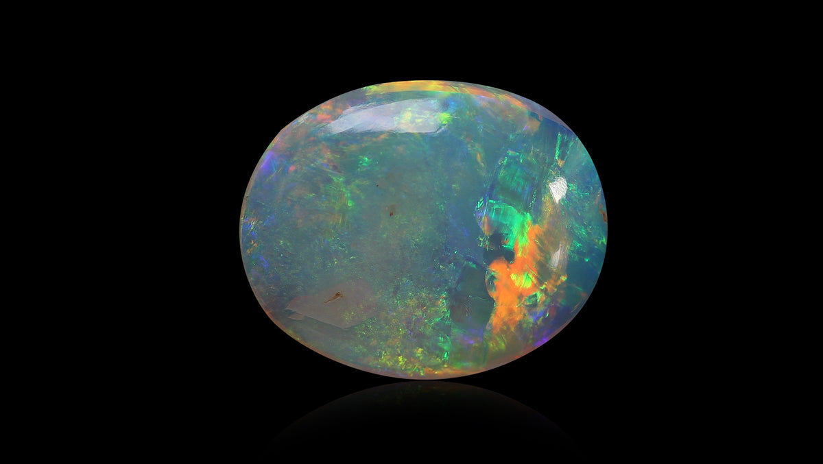 White Opal With Fire 5.72 Carats / 6.29 Ratti