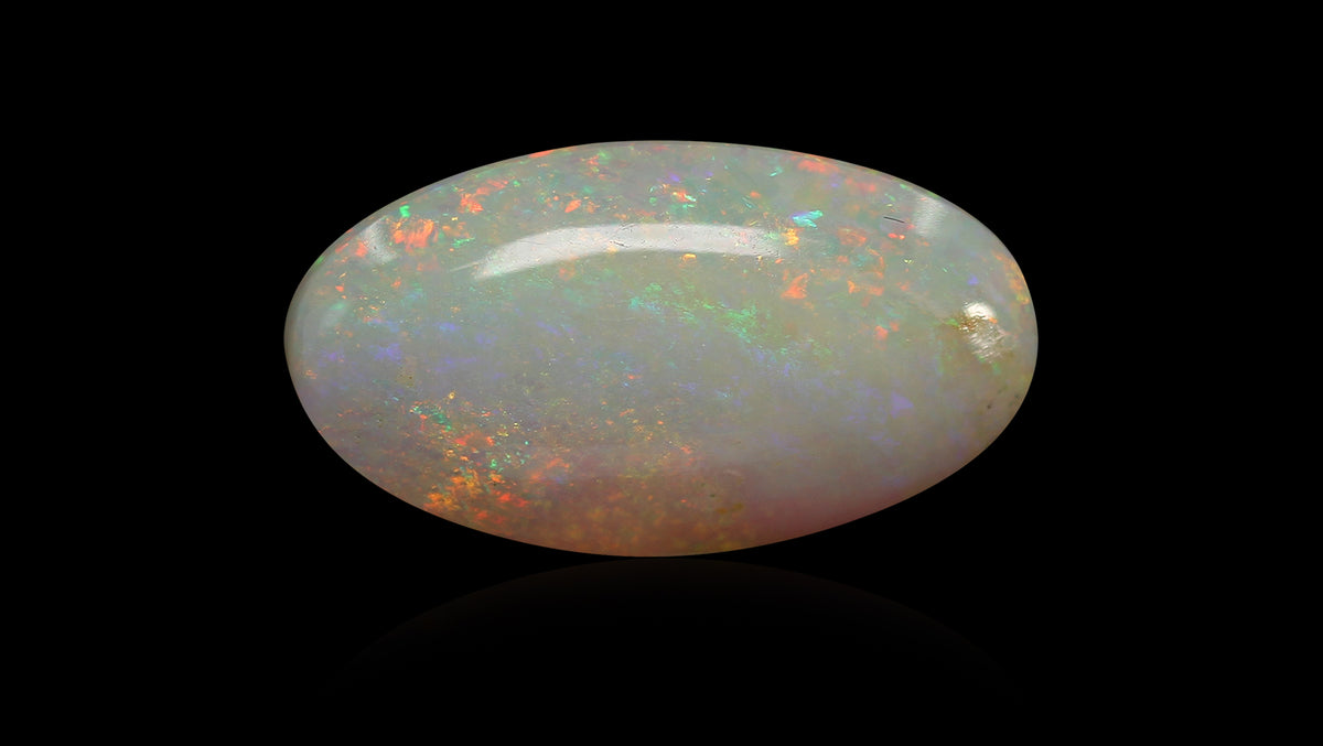 White Opal With Fire 7.25 Carats / 7.97 Ratti