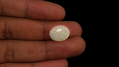 White Opal With Fire 6.51 Carats / 7.15 Ratti