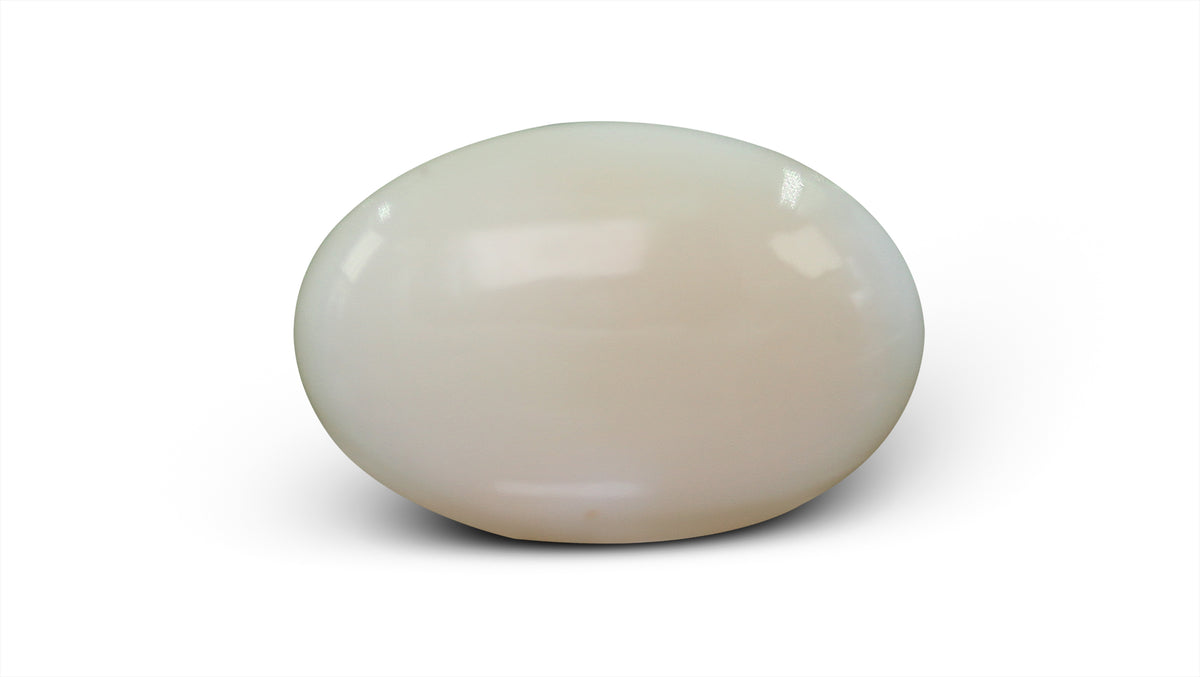 White Opal With Fire 15.29 Carats / 16.8 Ratti