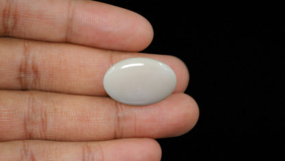 AustralianWhite Opal 14.44 Carats / 15.87 Ratti