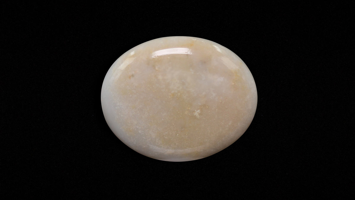 White Opal With Fire 20.05 Carats / 22.03 Ratti