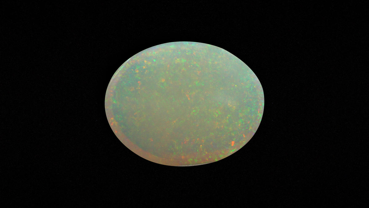 White Opal With Fire 9.18 Carats / 10.09 Ratti