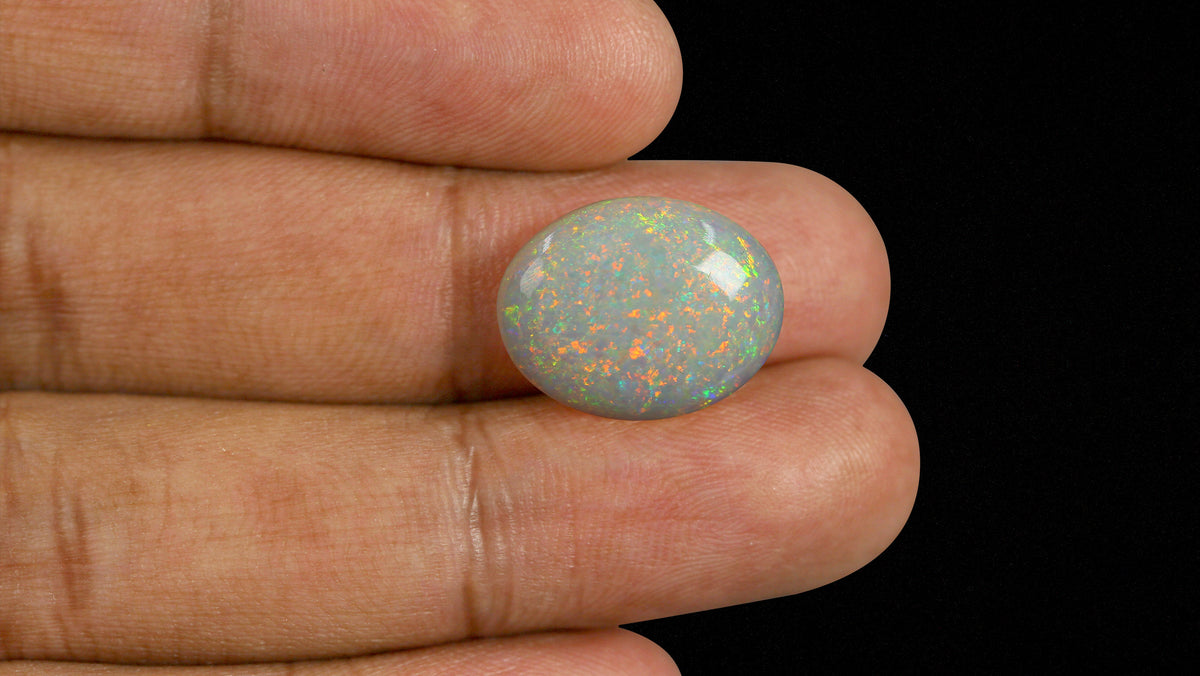 White Opal With Fire 9.18 Carats / 10.09 Ratti