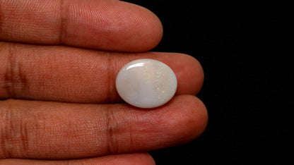 White Opal With Fire 13.80 Carats / 15.16 Ratti