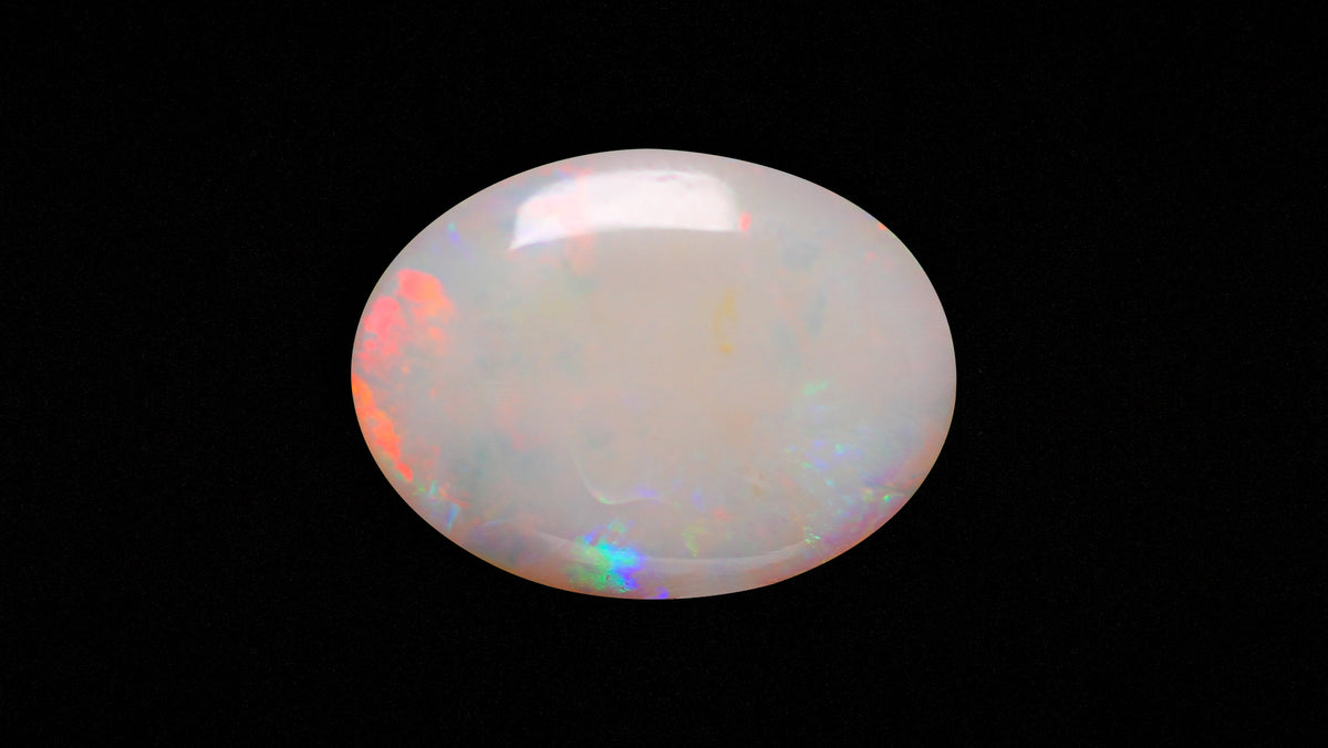 White Opal With Fire 6.64 Carats / 7.38 Ratti