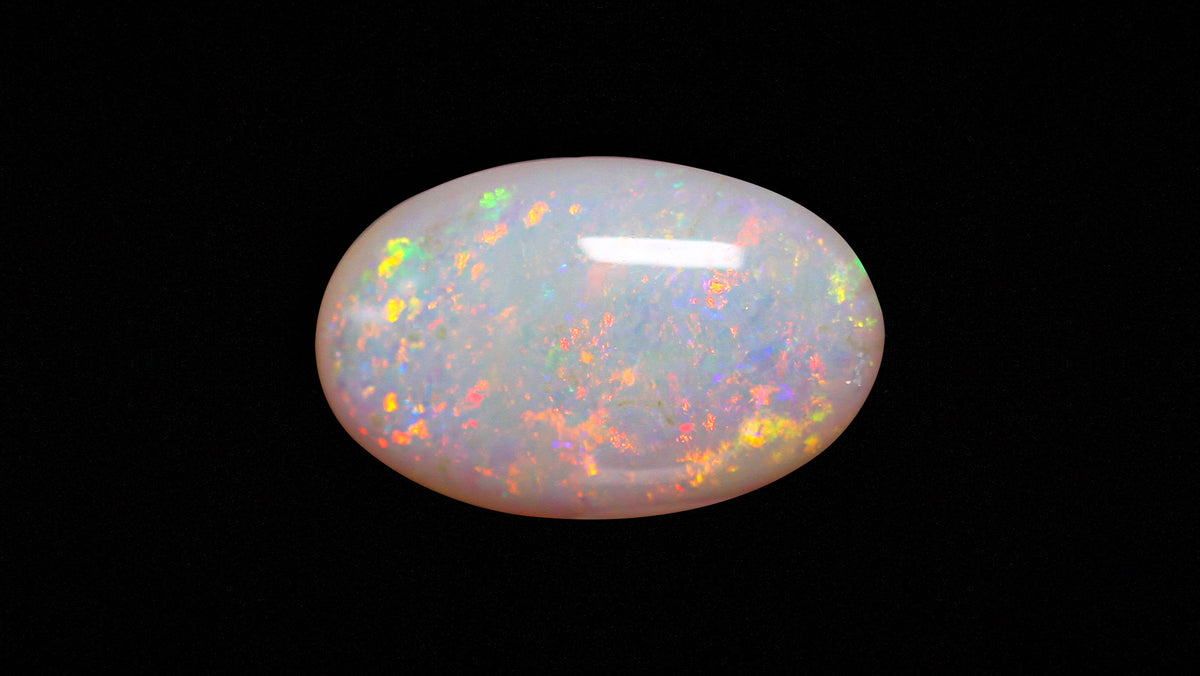 White Opal With Fire 5.75 Carats / 6.39 Ratti