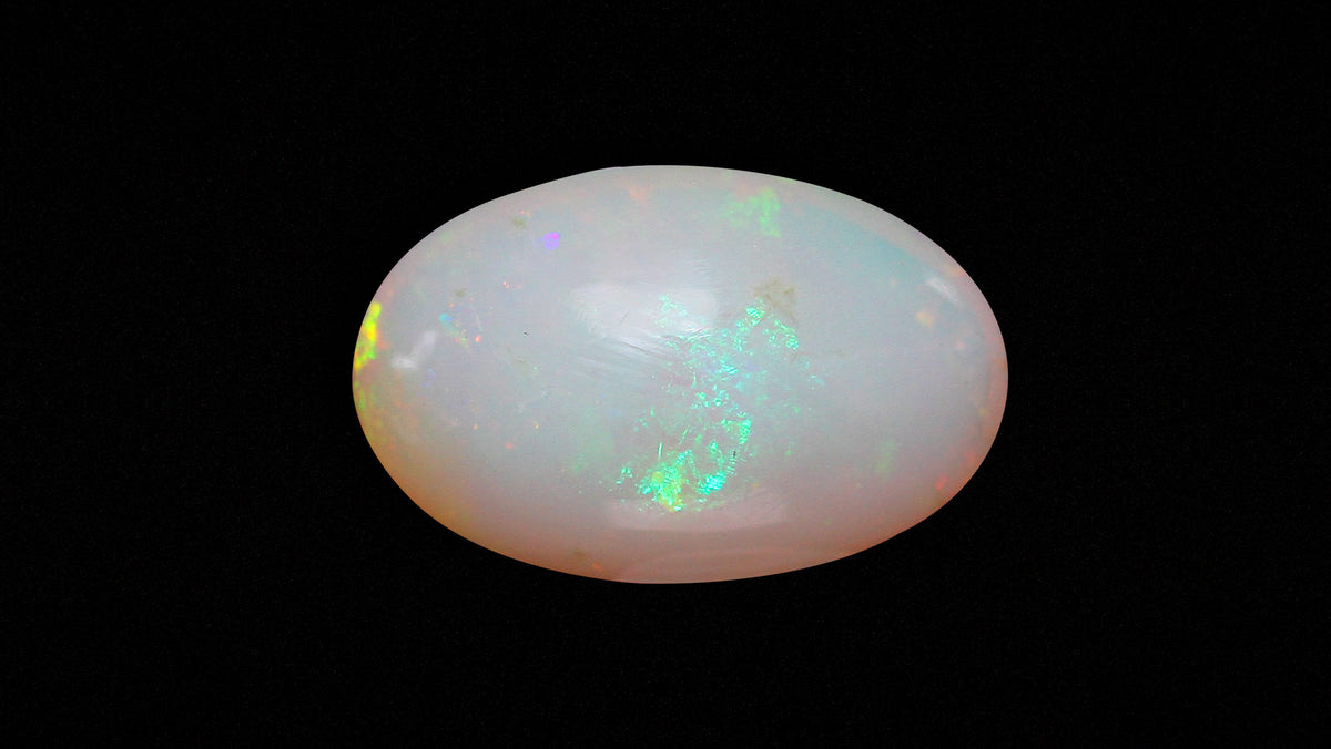 White Opal With Fire 5.75 Carats / 6.39 Ratti