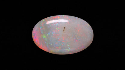 White Opal With Fire 5.56 Carats / 6.18 Ratti