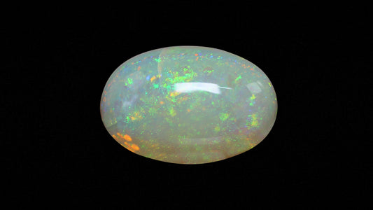 White Opal With Fire 8.83 Carats / 9.81 Ratti