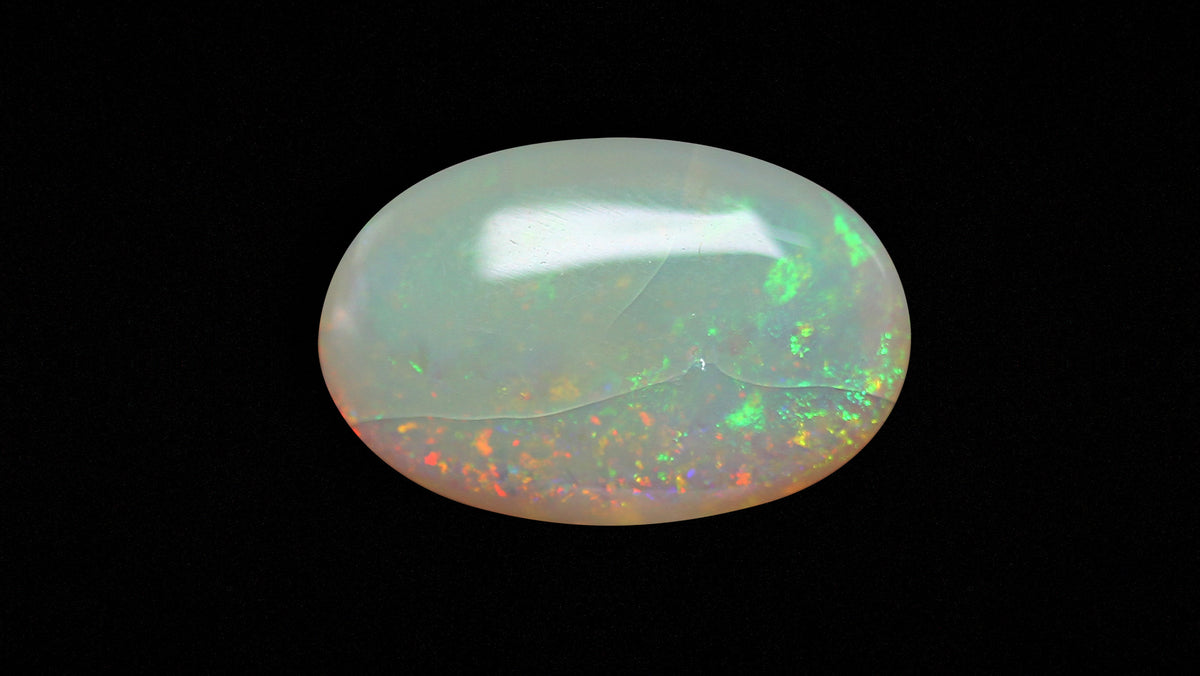 White Opal With Fire 8.83 Carats / 9.81 Ratti