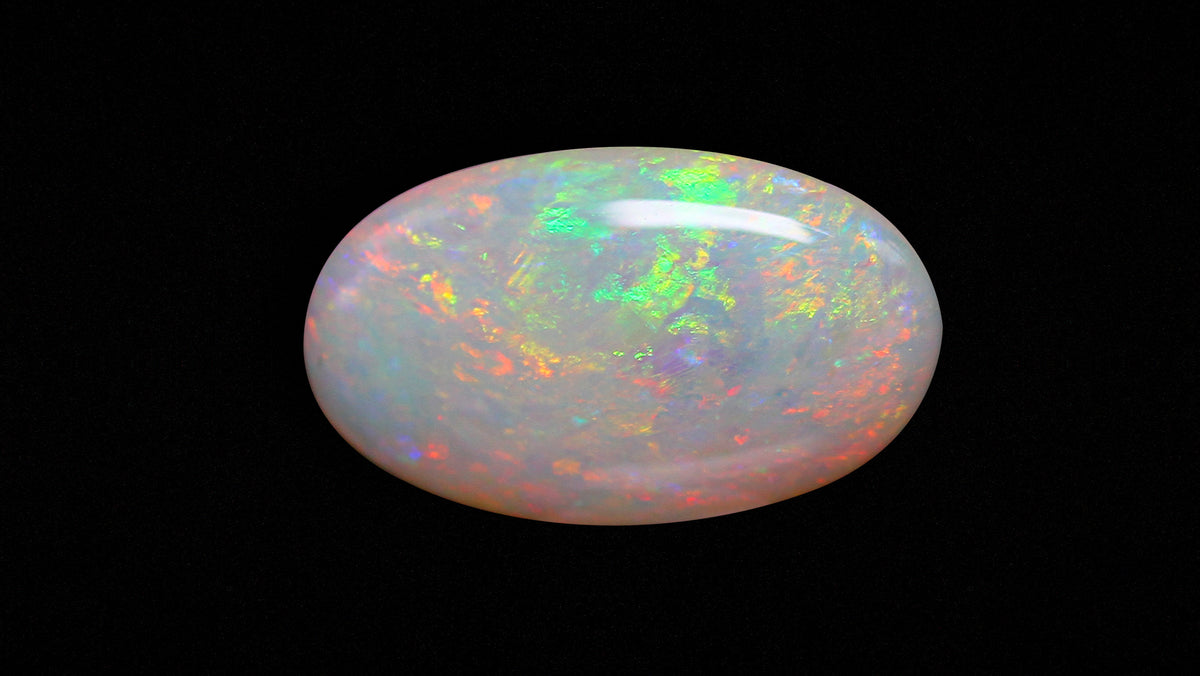 White Opal With Fire 5.49 Carats / 6.1 Ratti