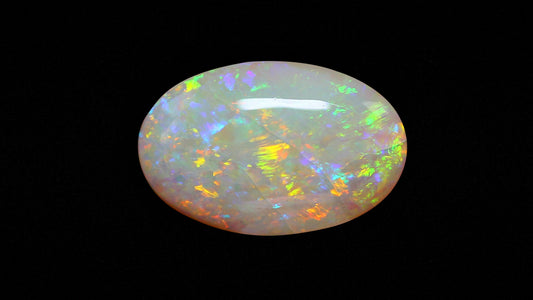 White Opal With Fire 6.61 Carats / 7.34 Ratti
