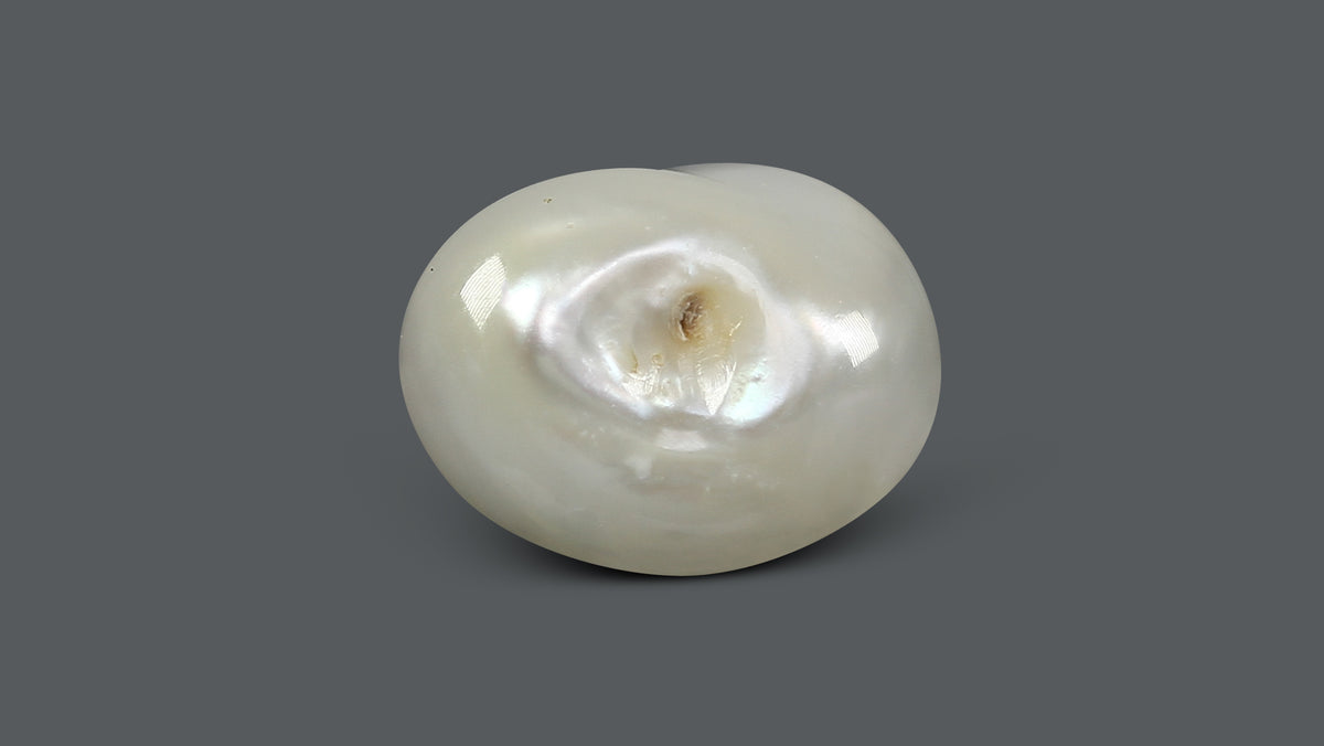 Venezuela Pearl 10.44 Carats / 11.06 Ratti