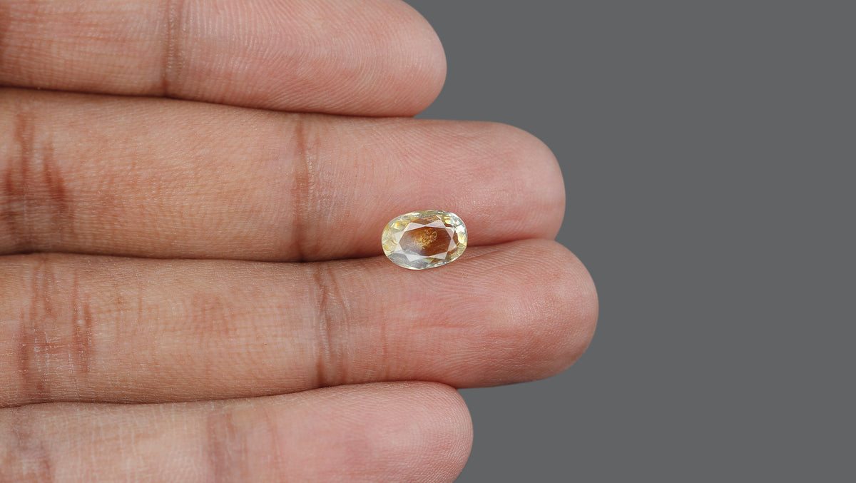 Natural Pitambari 2.63 Carats / 2.89 Ratti