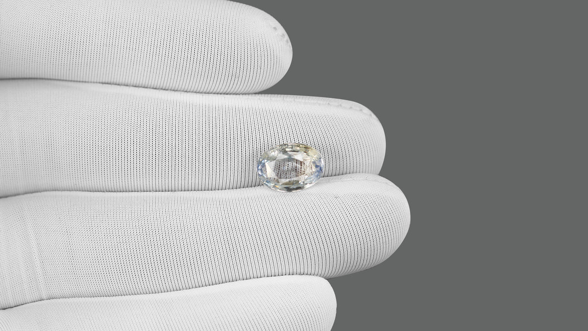 Natural Pitambari 4.56 Carats / 5.01 Ratti