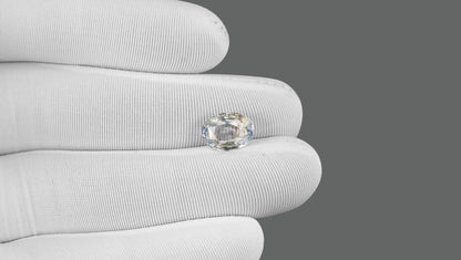 Natural Pitambari 4.56 Carats / 5.01 Ratti