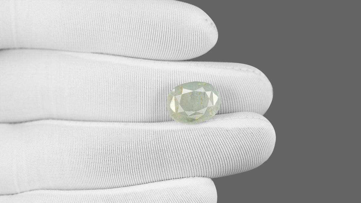 Natural Pitambari 13.04 Carats / 14.33 Ratti